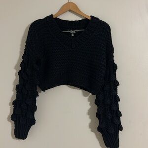 Hera Collection Chunky Knit Cropped Sweater small